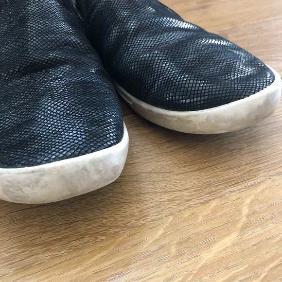 Joie Kidmore black embossed leather flats - Picture 6 of 7